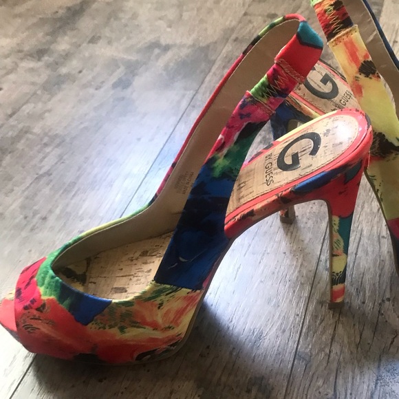 GUESS Peep-Toe Sling- Back Muti Colored Heels - Picture 12 of 14